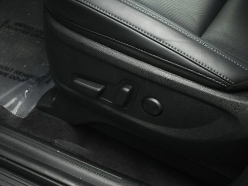 Certified 2025 Kia Telluride S FWD image 48