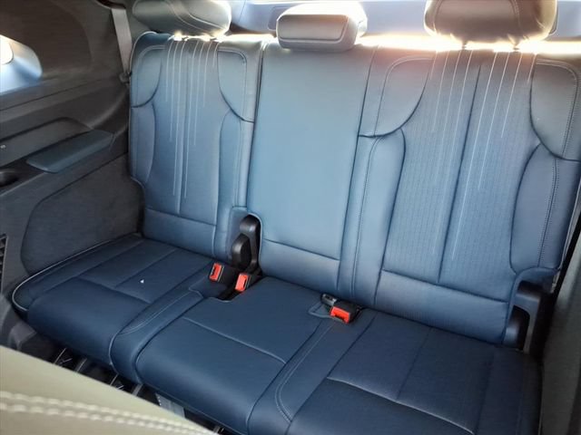 New 2026 Cadillac Escalade IQ Luxury 2 AWD/4WD image 19