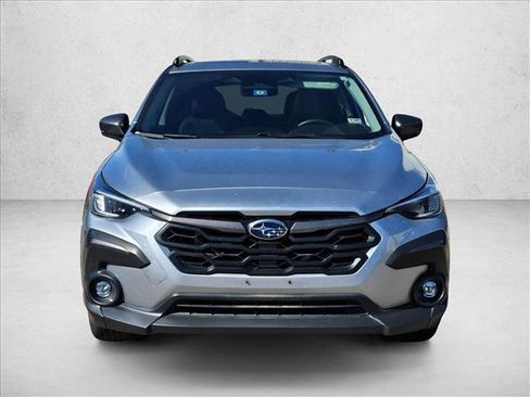 Used 2024 Subaru Crosstrek 2.5i Limited image 2