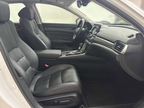 Used 2022 Honda Accord EX-L image 25