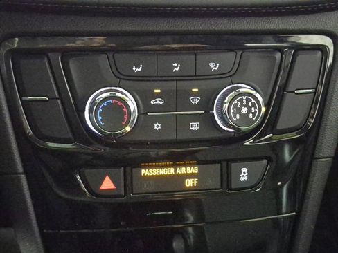 Certified 2020 Buick Encore Preferred image 18