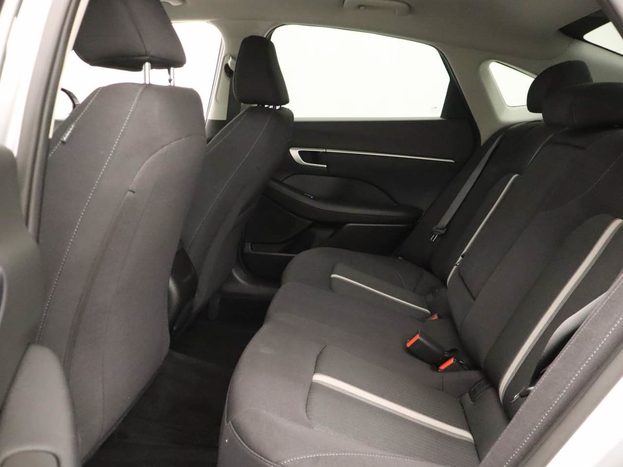 Used 2026 Hyundai Sonata SEL FWD image 18