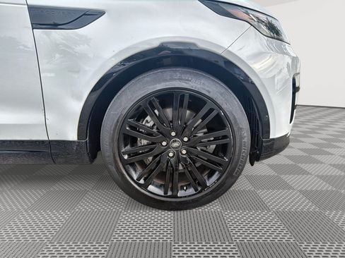 Used 2019 Land Rover Discovery HSE Luxury AWD/4WD image 28