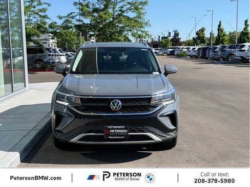 Used 2022 Volkswagen Taos SE FWD image 8