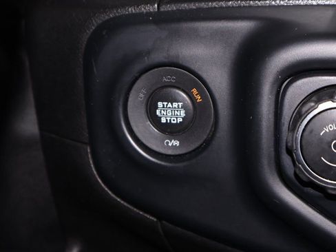 Used 2019 Jeep Wrangler Unlimited Sahara w/ Uconnect 4C Nav & Sound Group image 23