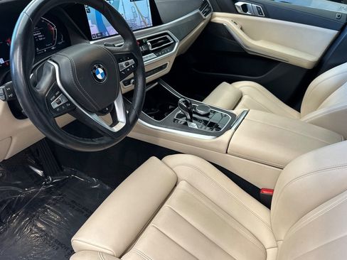 Used 2022 BMW X5 xDrive40i AWD/4WD image 10