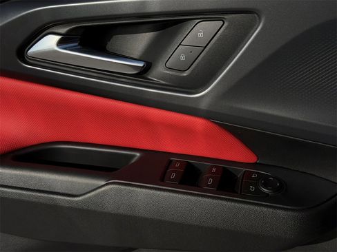 New 2026 Chevrolet Equinox EV RS image 20