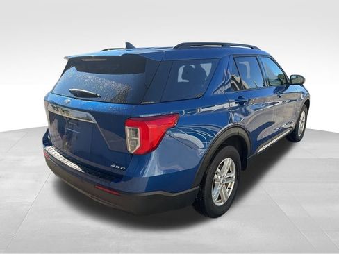 Used 2022 Ford Explorer XLT image 7