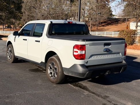 Used 2022 Ford Maverick XLT w/ Equipment Group 300A Standard image 12