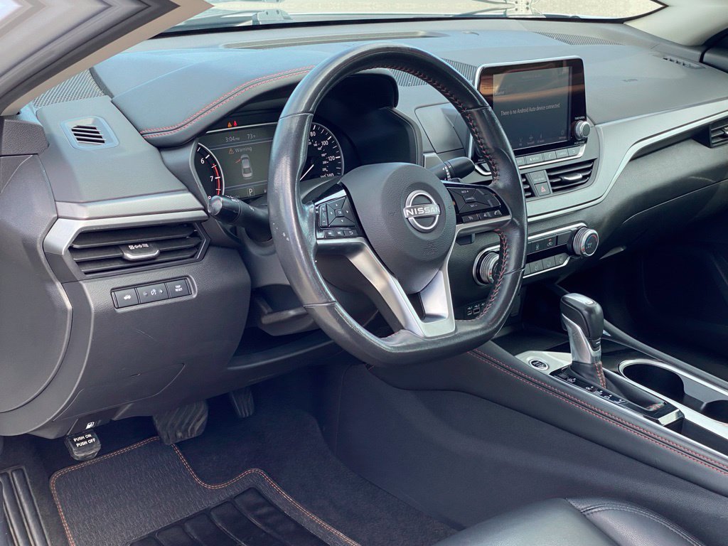 Used 2024 Nissan Altima 2.5 SR FWD image 10
