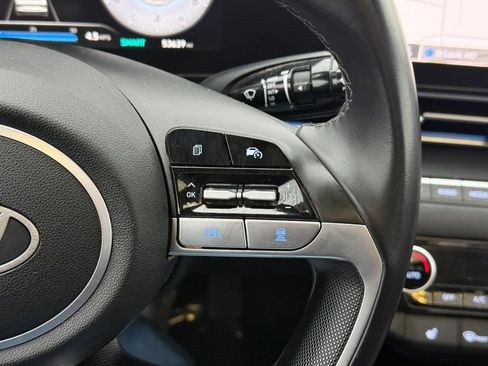 Used 2024 Hyundai Elantra Limited image 24