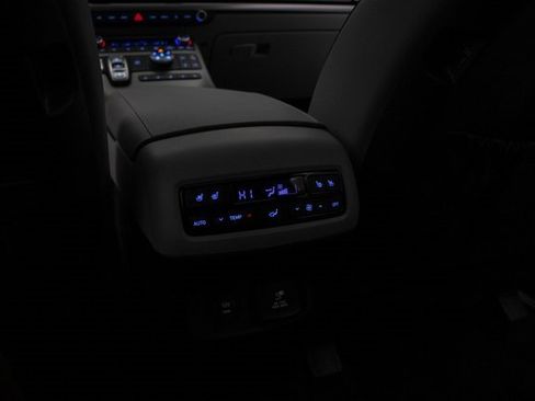 Used 2024 Hyundai Palisade SEL w/ Premium Package image 23