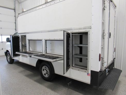 Used 2019 Chevrolet Express 3500 w/ Power Convenience Package image 22