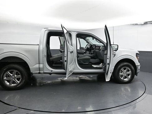 Used 2024 Ford F150 XLT w/ Mobile Office Package image 39