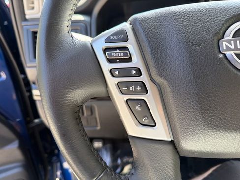 Used 2024 Nissan Titan SV w/ SV Convenience Package image 22