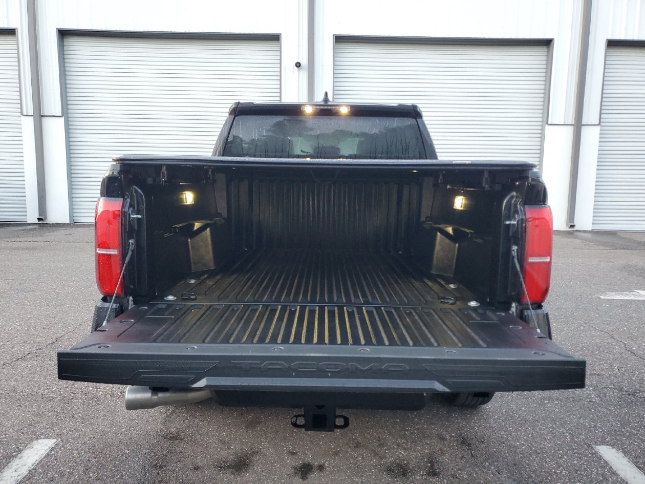 Used 2026 Toyota Tacoma SR5 AWD/4WD image 9