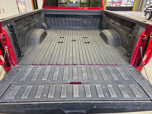 Used 2023 GMC Sierra 2500 AT4 w/ AT4 Preferred Package AWD/4WD image 10