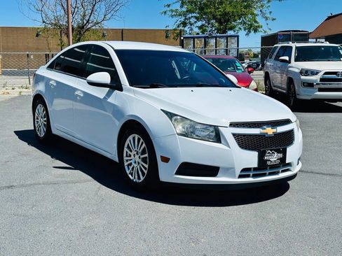 Used 2013 Chevrolet Cruze Eco FWD image 1