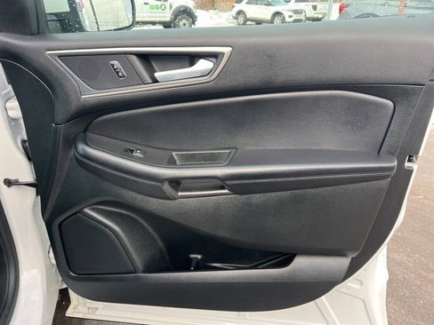 Used 2023 Ford Edge SEL image 10