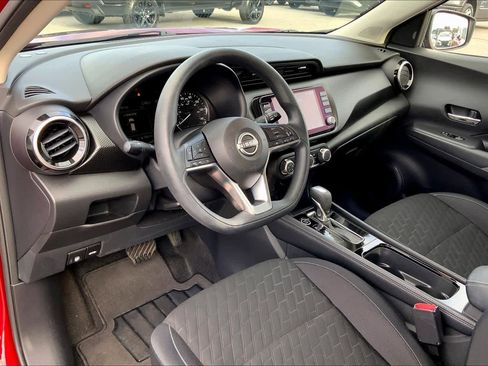 Used 2024 Nissan Kicks SV image 17
