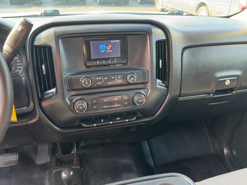 Used 2015 Chevrolet Silverado 1500 W/T image 9