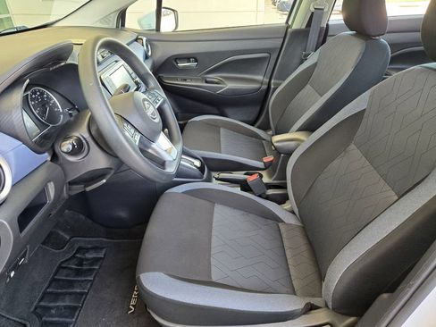 Used 2024 Nissan Versa SV FWD image 9