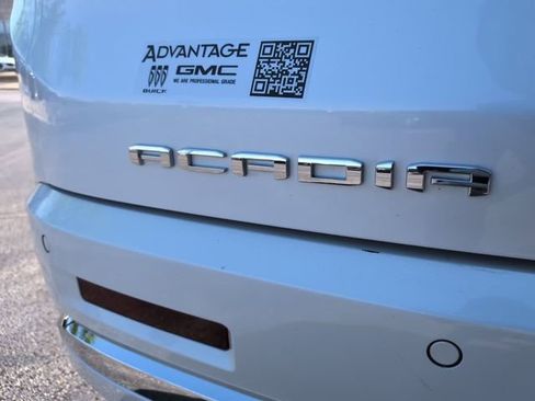 Certified 2023 GMC Acadia Denali w/ Denali Ultimate Package AWD/4WD image 9