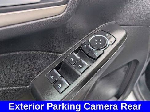 Used 2022 Ford Escape SEL FWD image 15