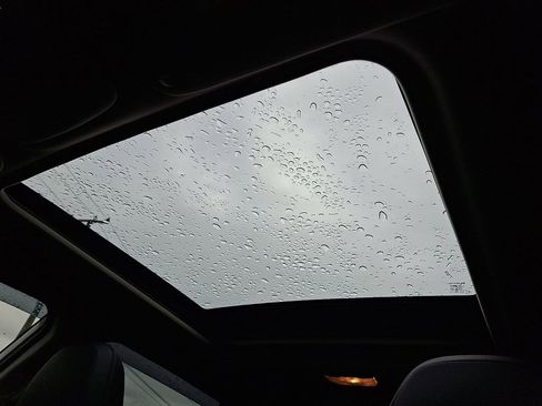 Used 2020 Subaru Forester Limited image 15