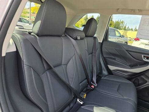 Used 2024 Subaru Forester Limited AWD/4WD image 7