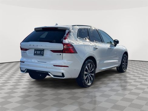 Certified 2025 Volvo XC60 B5 Plus image 4