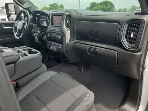 Used 2022 Chevrolet Silverado 2500 Custom w/ Custom Value Package AWD/4WD image 23