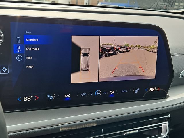 Used 2025 Chevrolet Traverse LT w/ Midnight/Sport Edition FWD image 25