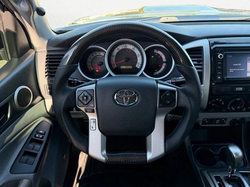 Used 2014 Toyota Tacoma 4x4 Double Cab image 17