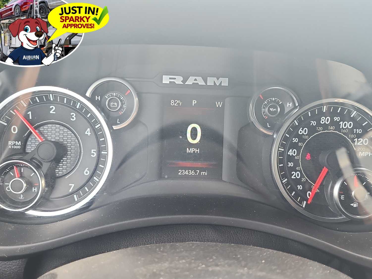 Used 2024 RAM 2500 Big Horn w/ Sport Appearance Package AWD/4WD image 7