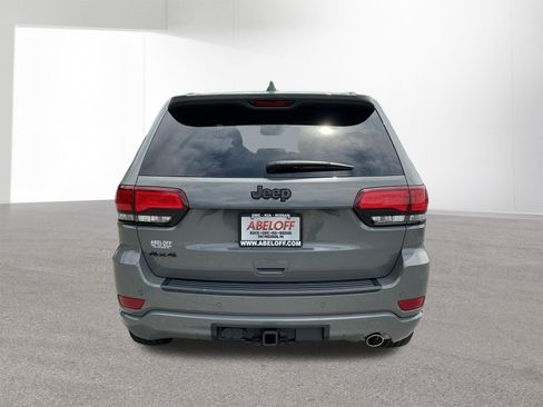 Used 2021 Jeep Grand Cherokee Laredo X AWD/4WD image 4
