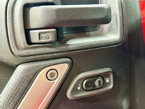 Used 2015 Jeep Wrangler Unlimited Sahara AWD/4WD image 18