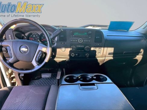 Used 2011 Chevrolet Silverado 1500 LT w/ All-Star Edition AWD/4WD image 12
