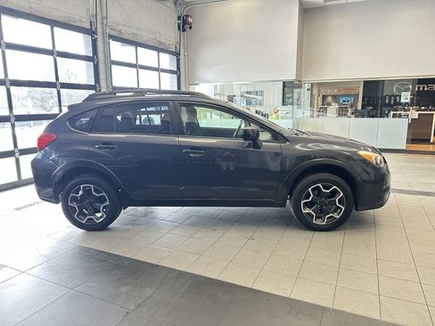 Used 2014 Subaru Crosstrek 2.0i Premium image 11