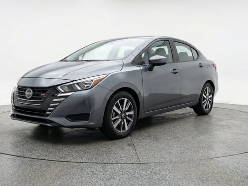 Used 2025 Nissan Versa SV FWD image 3