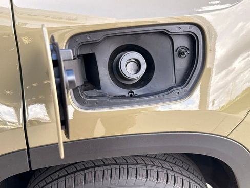 New 2026 Jeep Cherokee Limited image 37