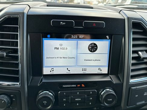 Used 2016 Ford F150 XLT w/ Equipment Group 302A Luxury image 12