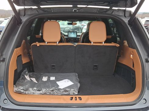 Certified 2023 Lincoln Aviator Black Label AWD/4WD image 30