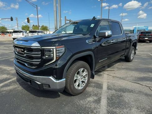 Used 2022 GMC Sierra 1500 SLT w/ Max Trailering Package AWD/4WD image 4