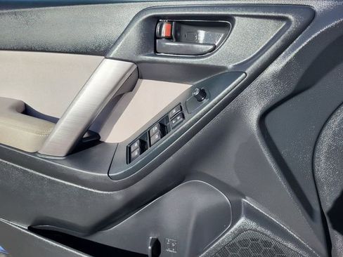 Used 2015 Subaru Forester 2.5i Premium w/ All-Weather Package image 18