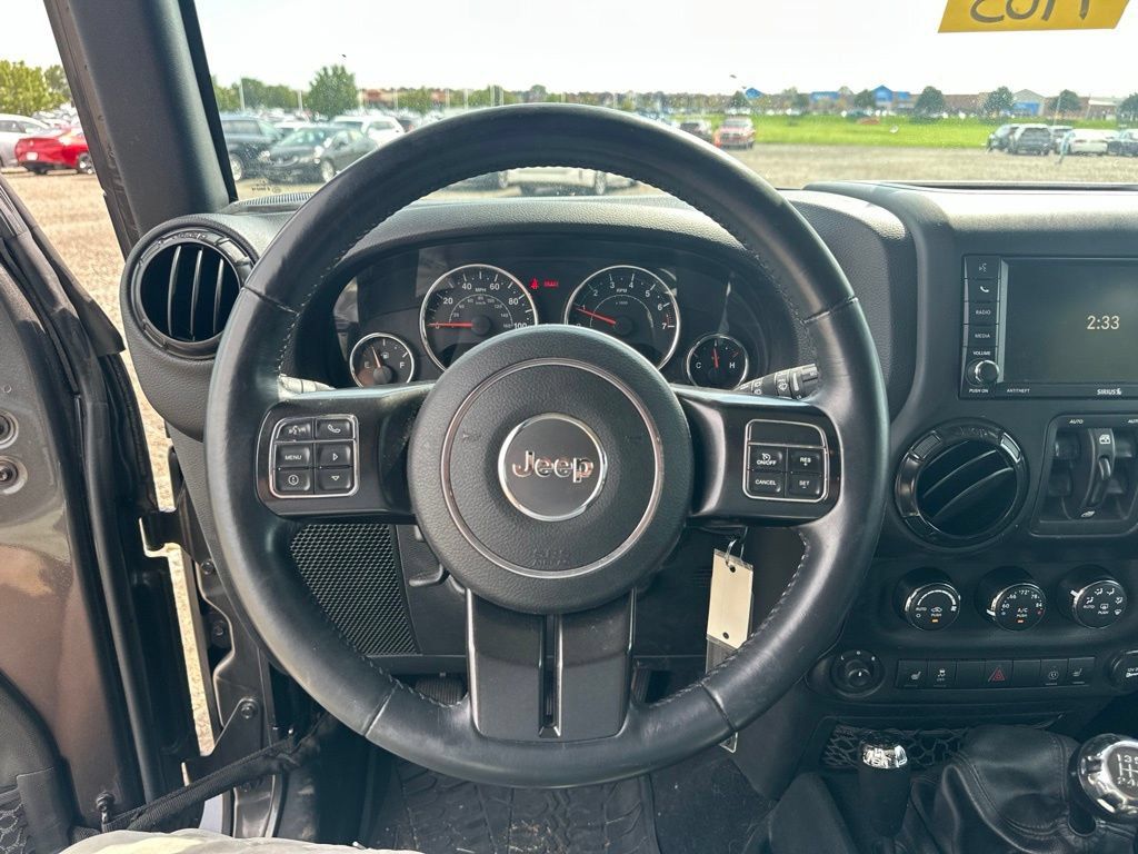 Used 2017 Jeep Wrangler Unlimited Sahara AWD/4WD image 21
