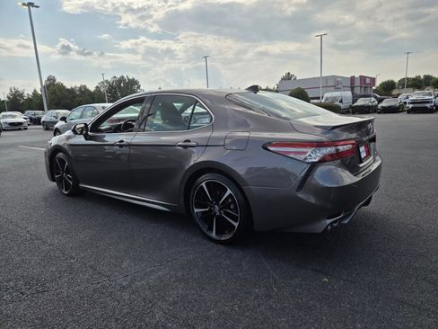 Used 2018 Toyota Camry XSE w/ Audio Package FWD image 9