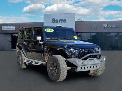 Used 2012 Jeep Wrangler Unlimited Rubicon w/ Connectivity Group