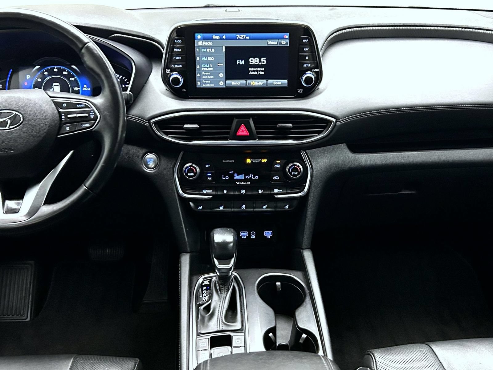 Used 2020 Hyundai Santa Fe Limited AWD/4WD image 13