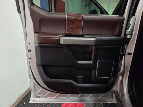 Used 2017 Ford F250 Platinum w/ Platinum Ultimate Package image 36